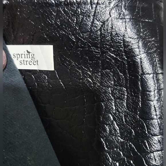 black leather passport wallet - Picture 7 of 7